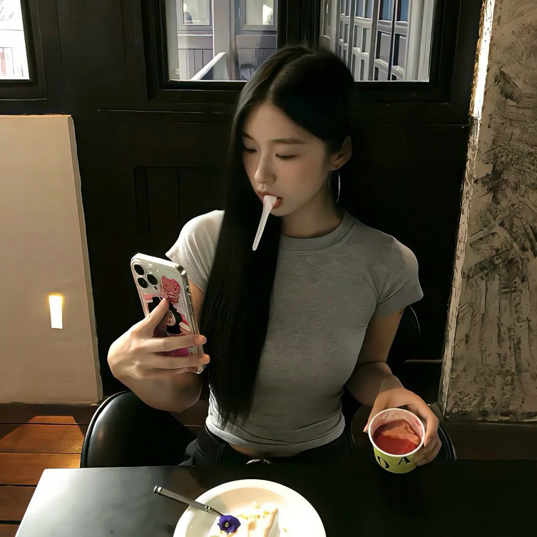 女儿国嬉春